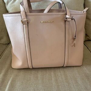 Michael Kors Women's Light Pink Tote Bag